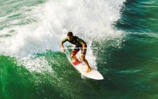 乐竟体育app：庞利感叹伤病潮席卷球队 赞誉上场球员展现战士精神